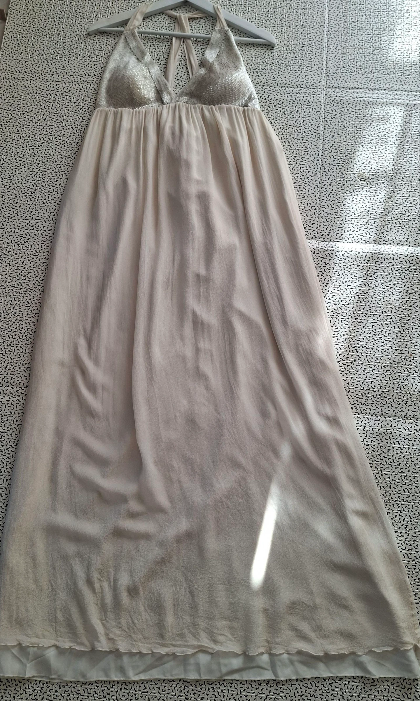 Lange jurk 1.2.3 Paris maat 42 beige nude voor ceremonie bruiloft avond met parels en glitter – photo 5